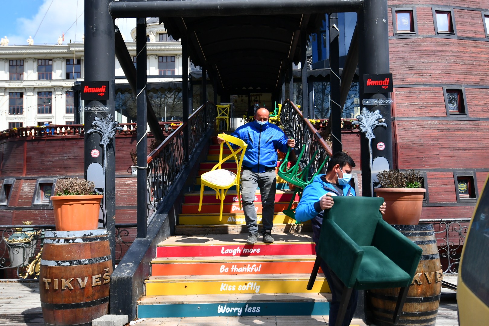 20210405143140_1.jpeg Ξεκίνησε το ξήλωμα της…μακεδονικής γαλέρας του Γκρούεφσκι