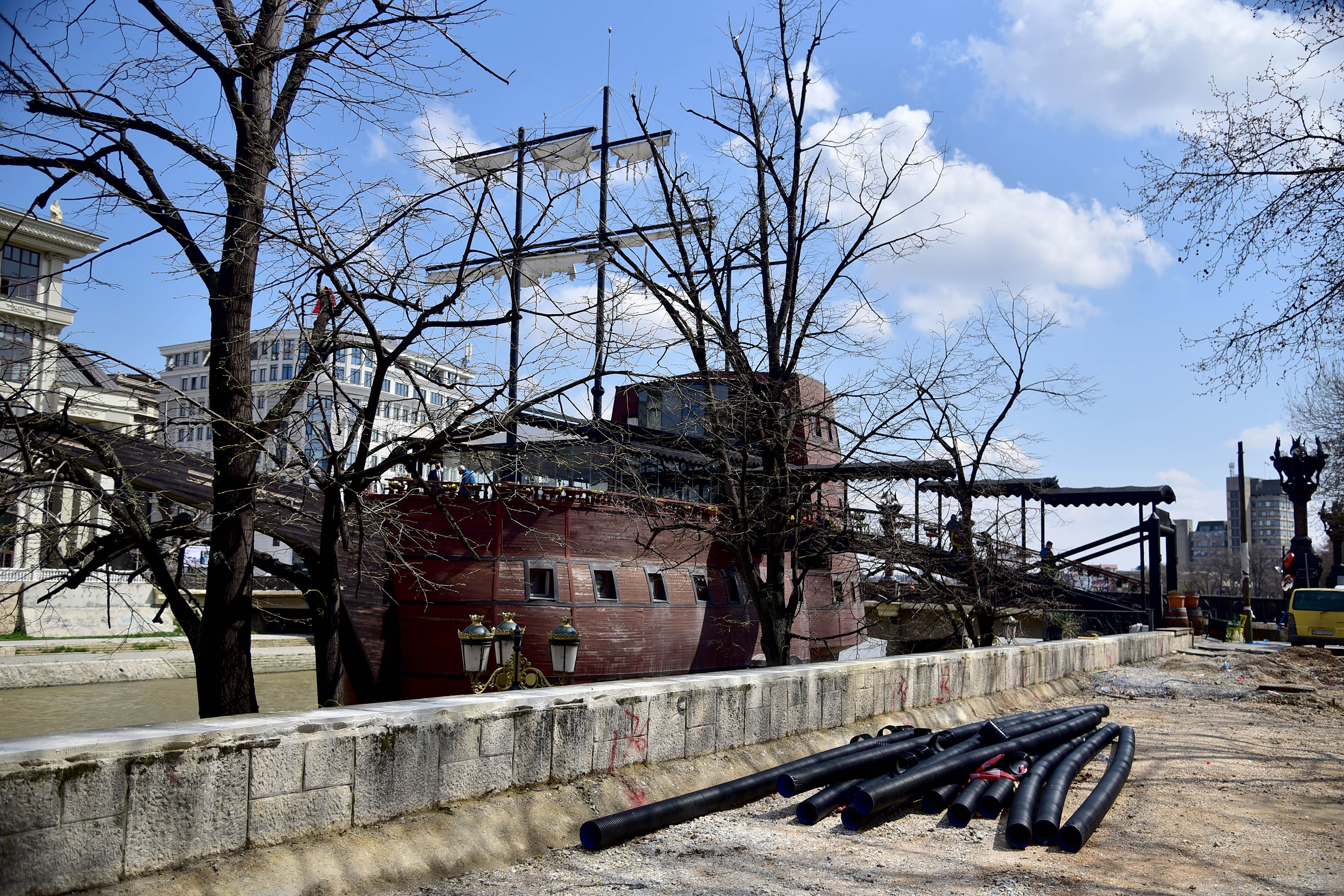 mad_6966.jpg Ξεκίνησε το ξήλωμα της…μακεδονικής γαλέρας του Γκρούεφσκι