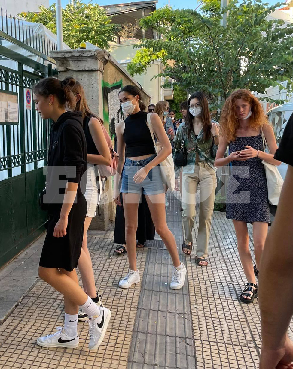 201259472_1272658796519599_7681558232633886328_n.jpg dior.jpg