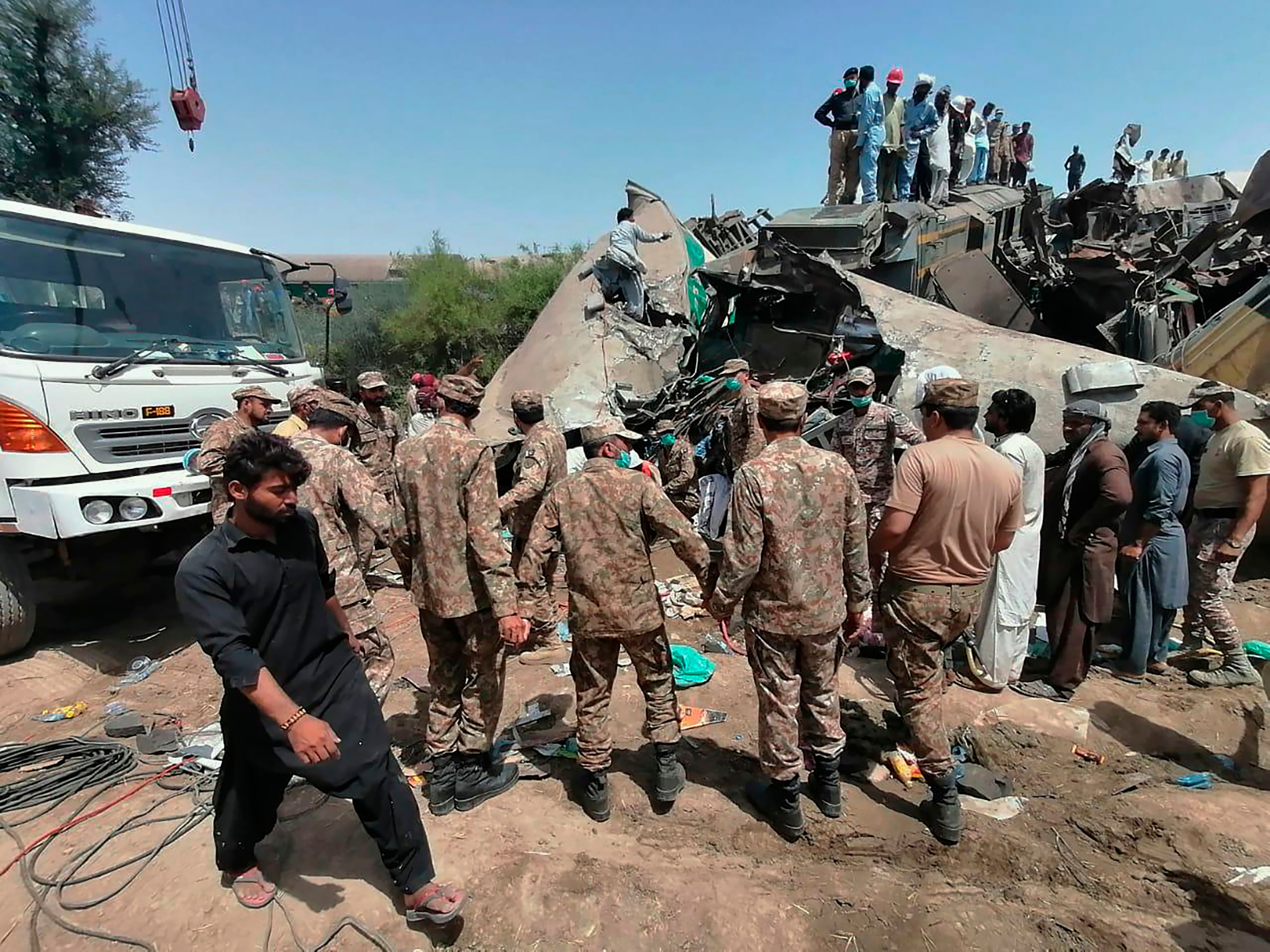 Πακιστάν: Σύγκρουση τρένων με τουλάχιστον 30 νεκρούς