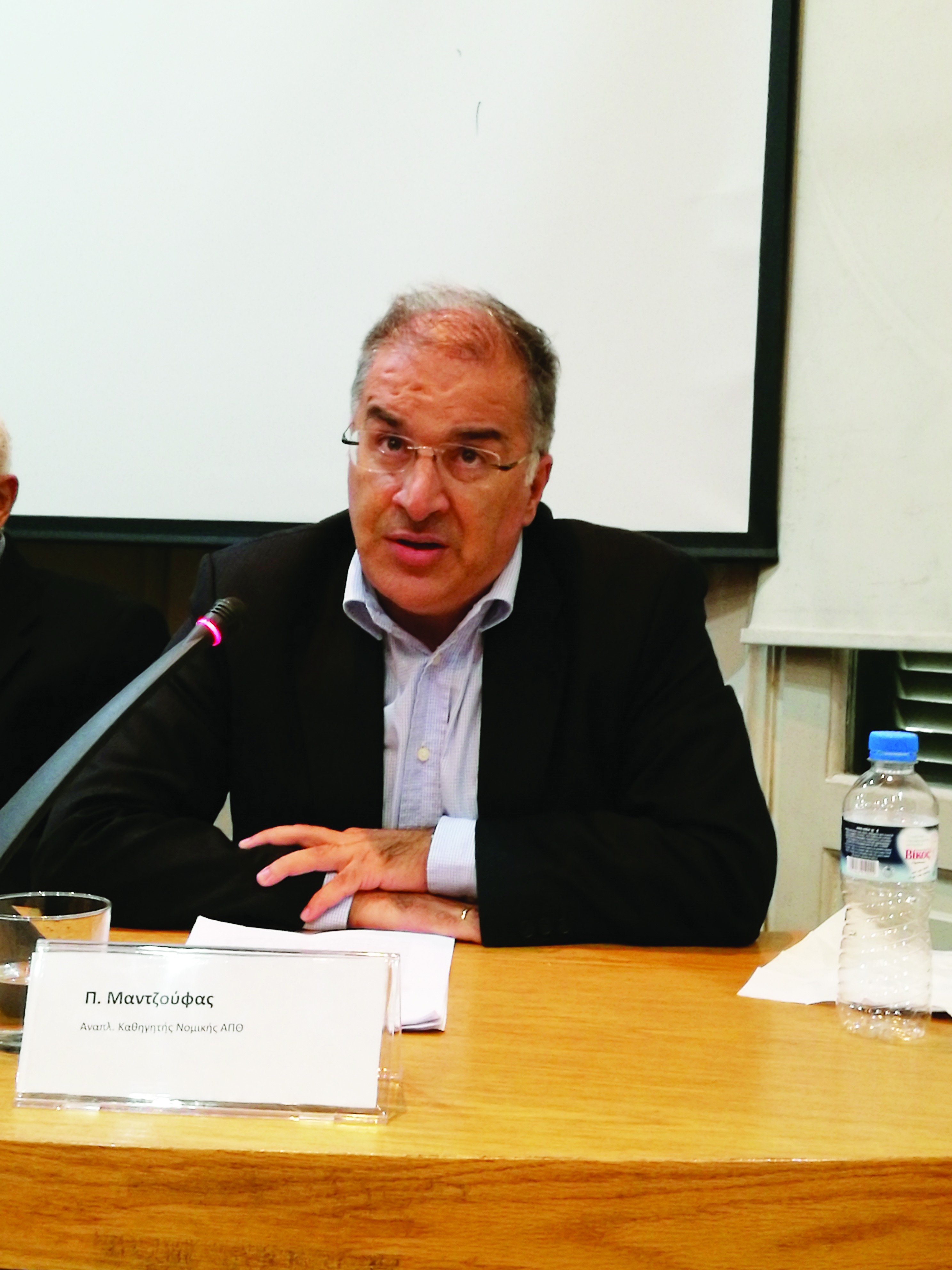 2-1.jpeg Πανγιώτης Μαντζούφας για προνόμια εμβολιασμένων