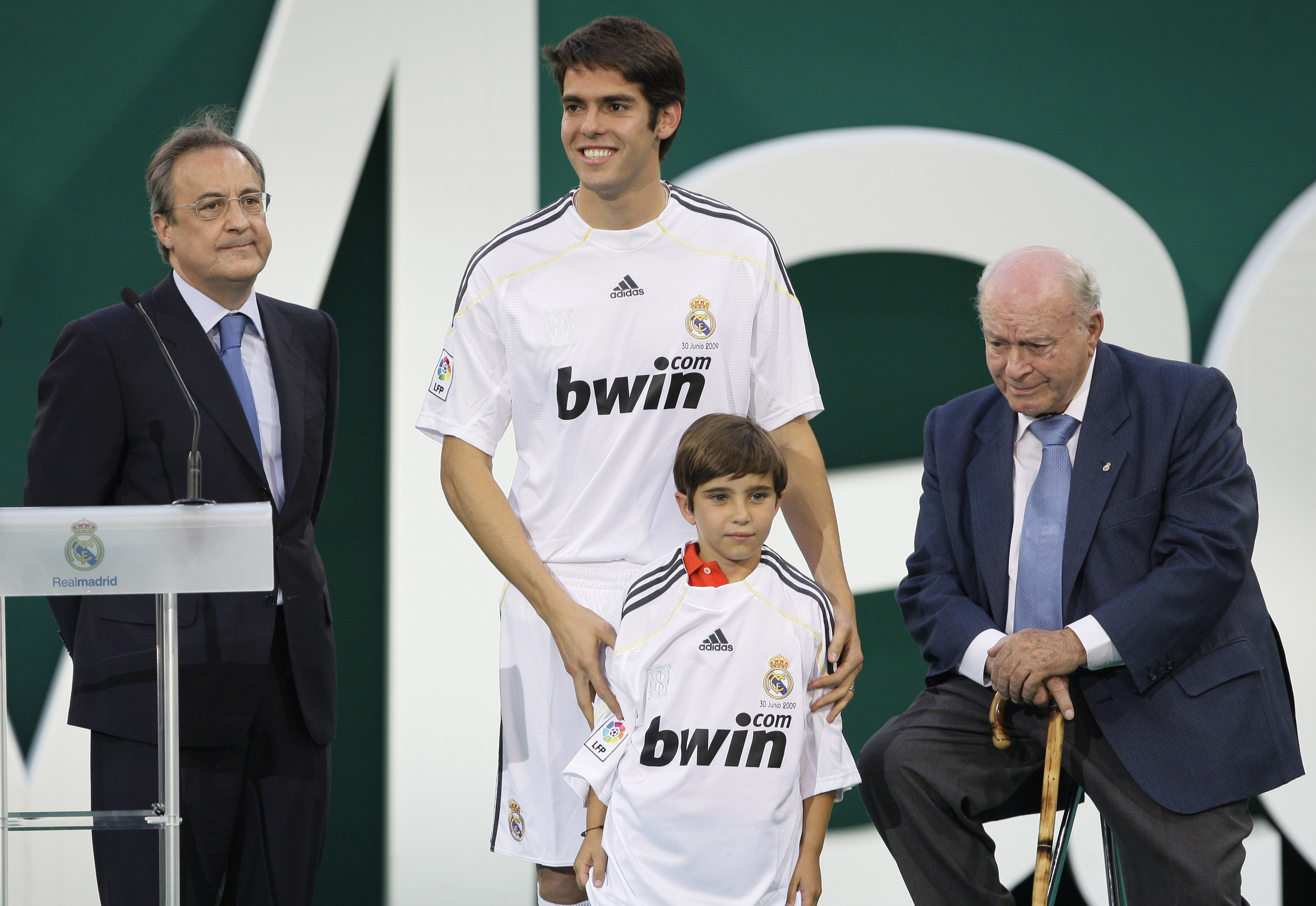 ap090630034065.jpg Πέρεθ