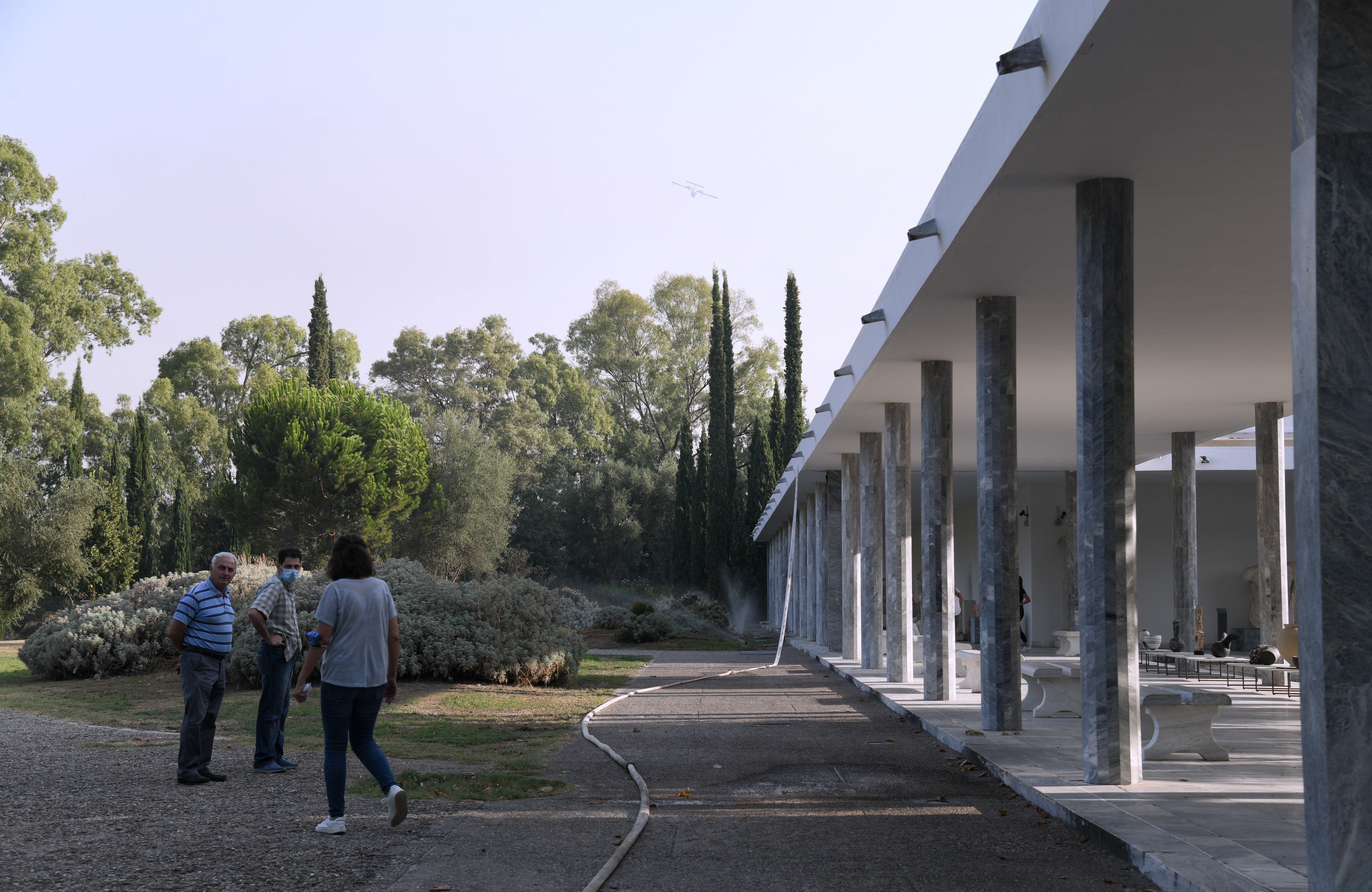 3232149.jpg 3232149.jpg