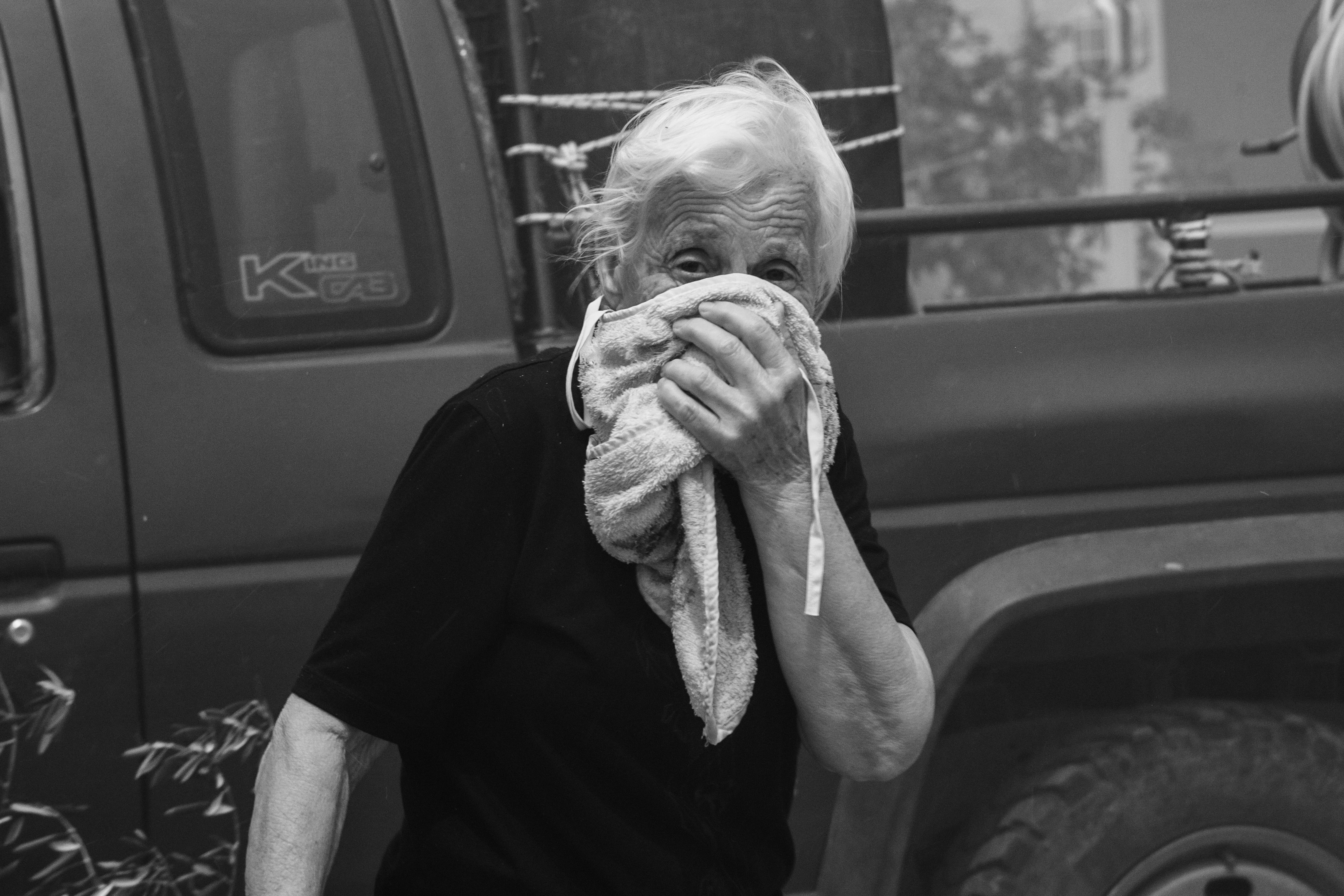 φωτιά-πυροπληκτη