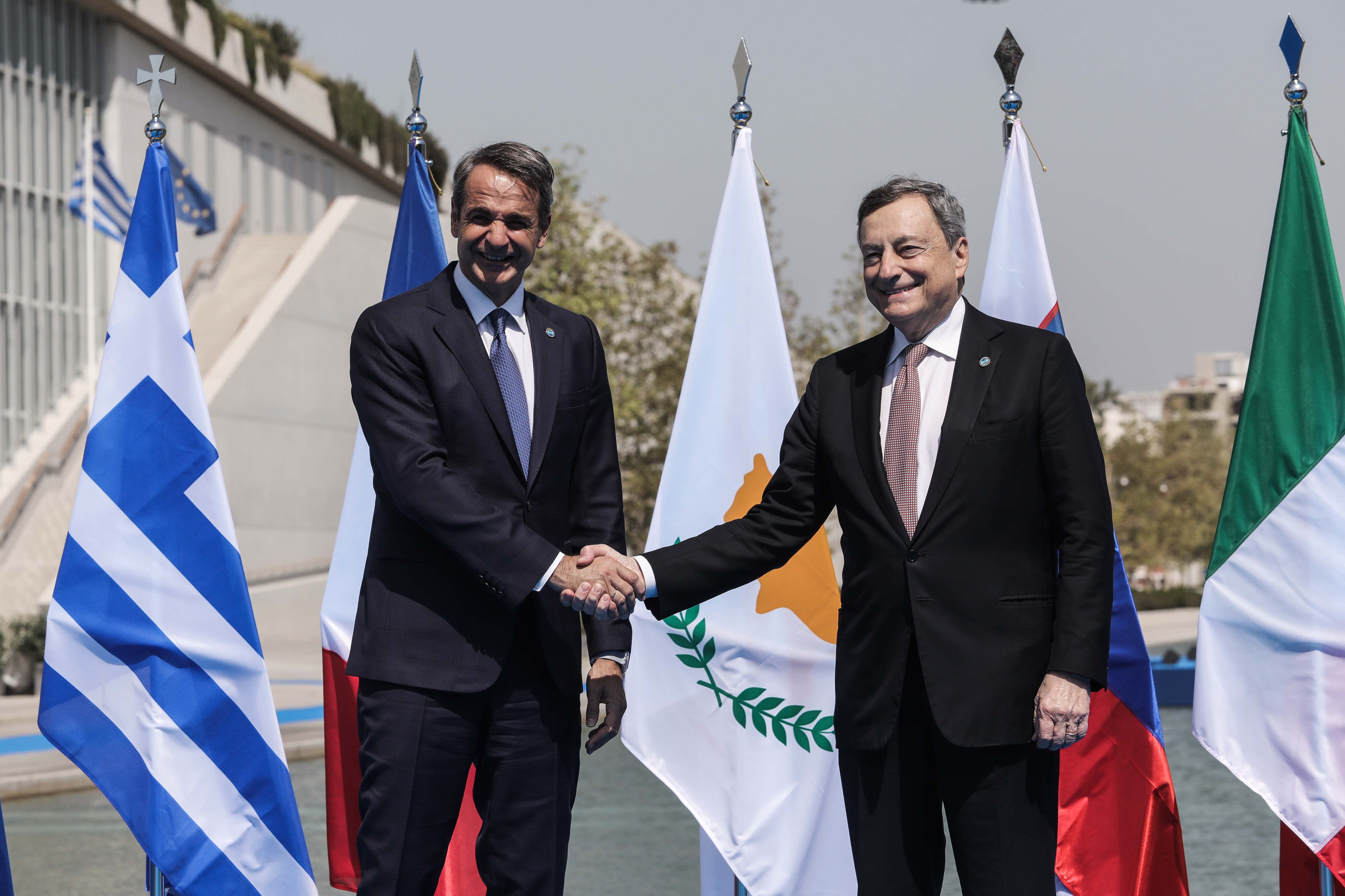 5377435.jpg 5377435.jpg