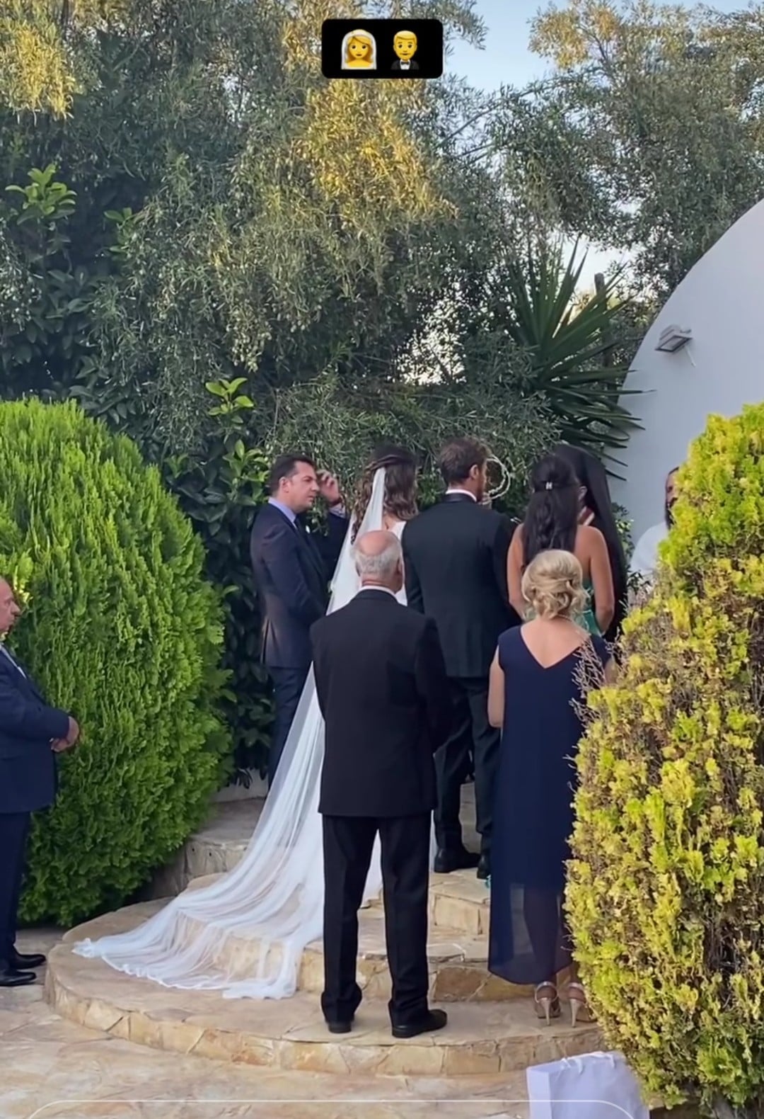 γάμος Άκη Πετρετζίκη