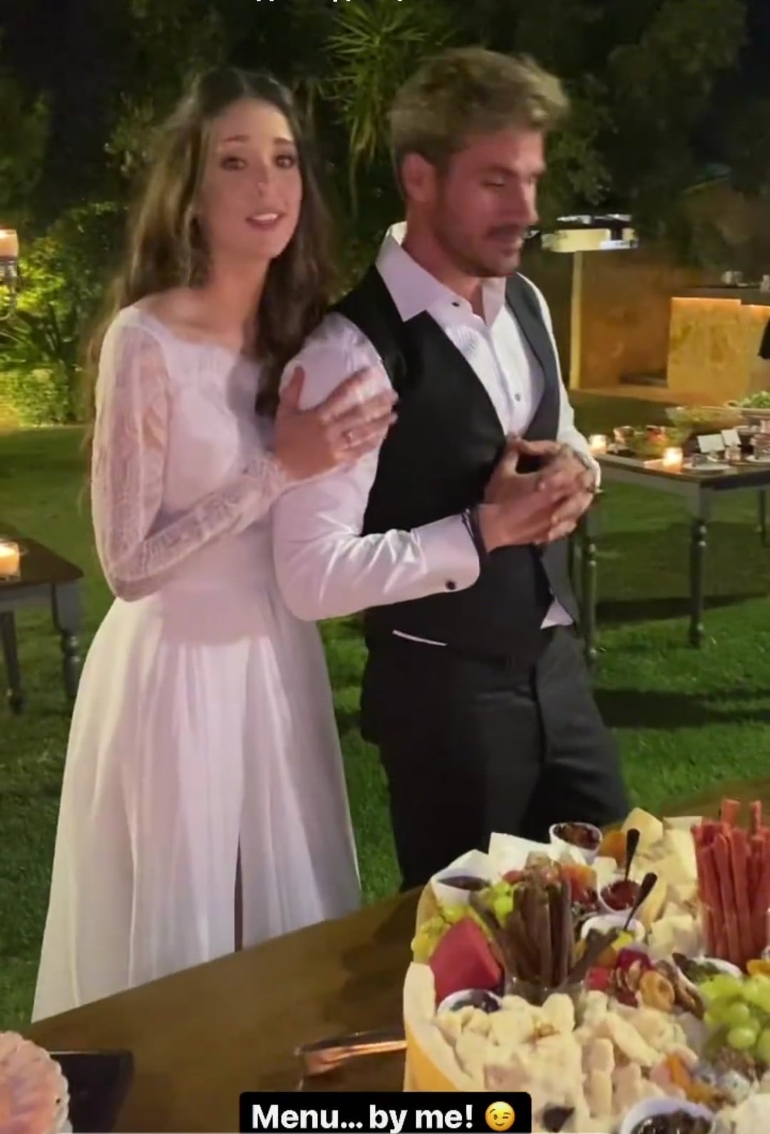 γάμος Άκη Πετρετζίκη