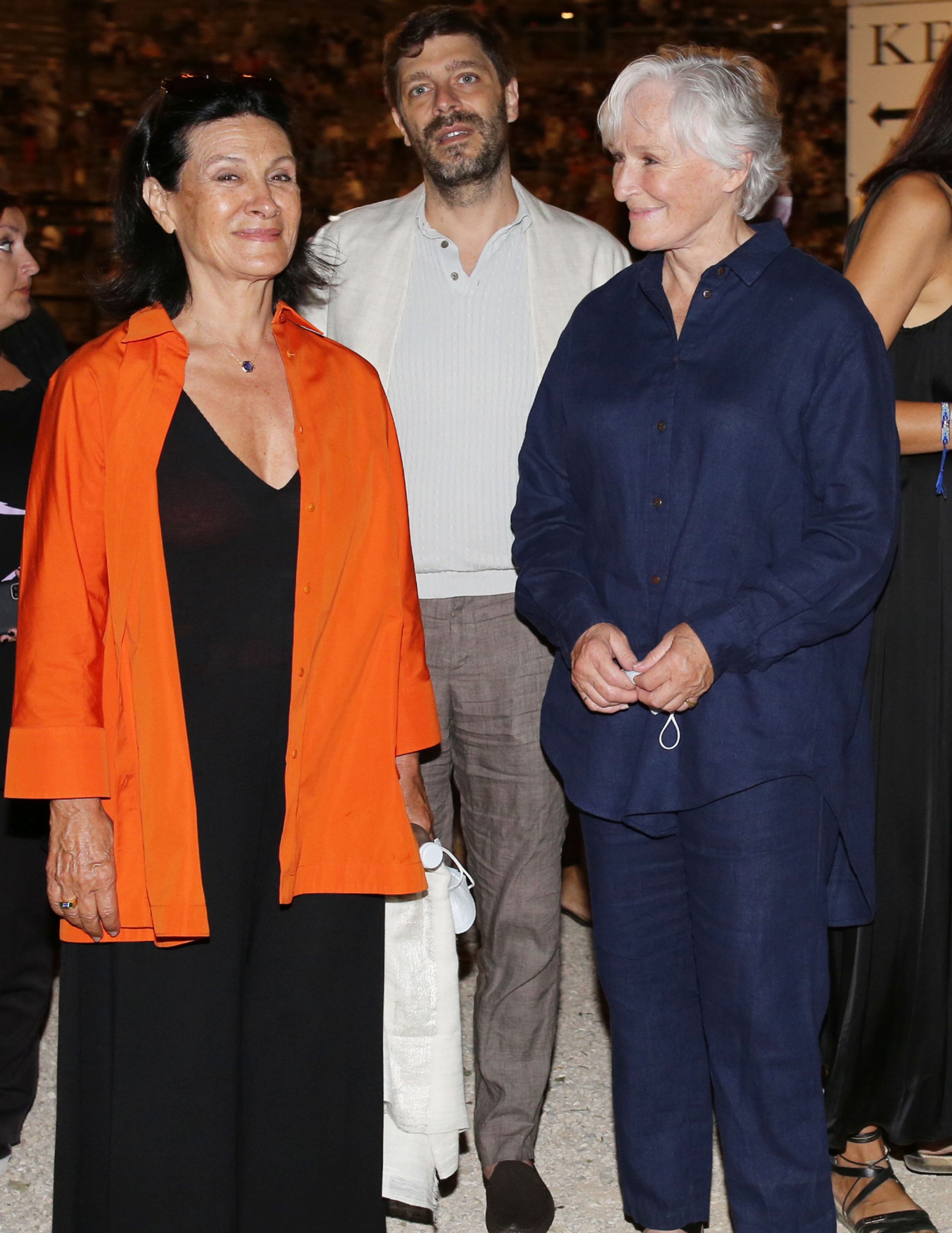 gklen_klooyz_1.jpg Glenn Close