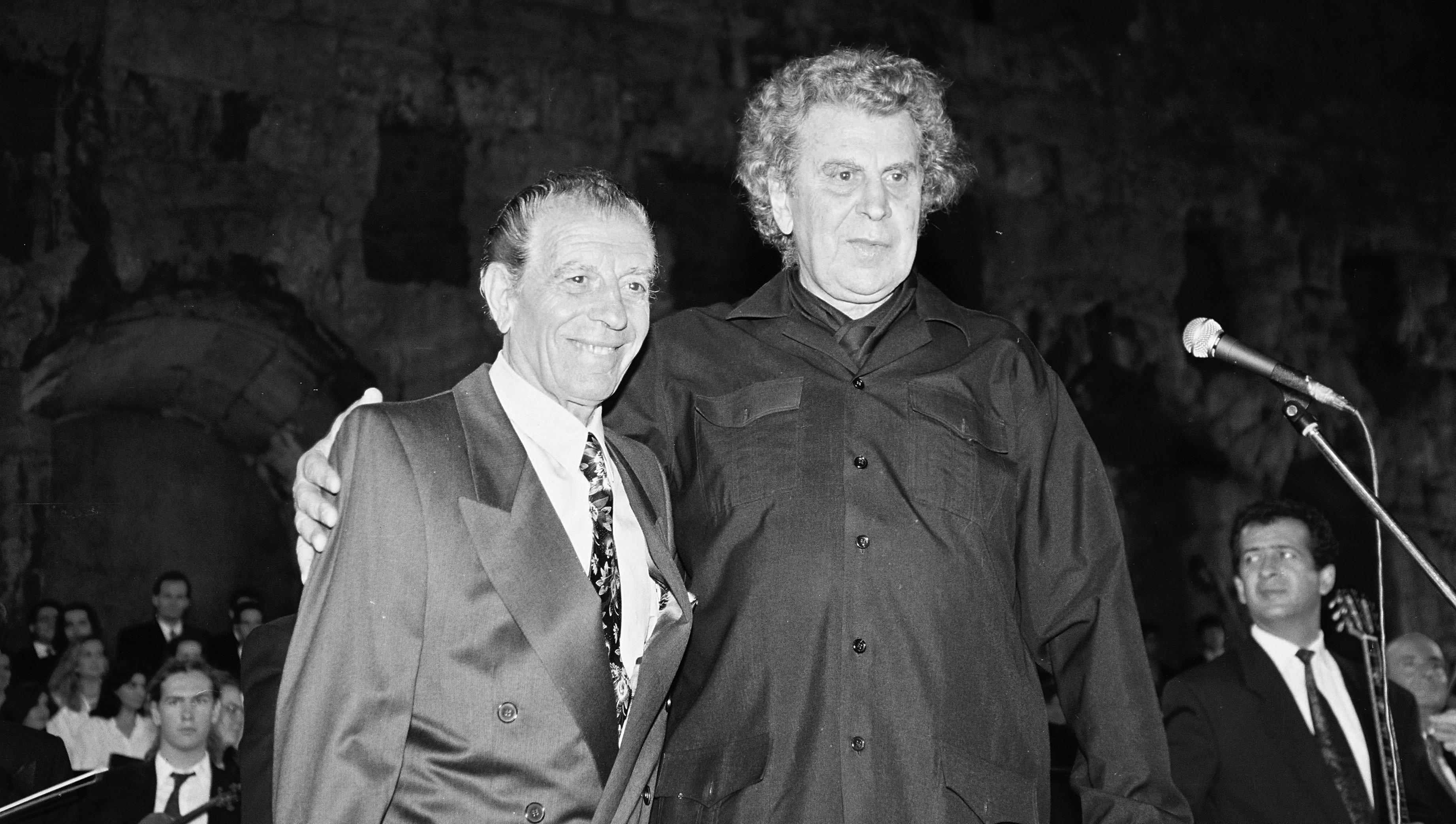 grigoris_mpithikotsis_mikis_theodorakis.jpg Γρηγόρης Μπιθικώτσης Μίκης Θεοδωράκης