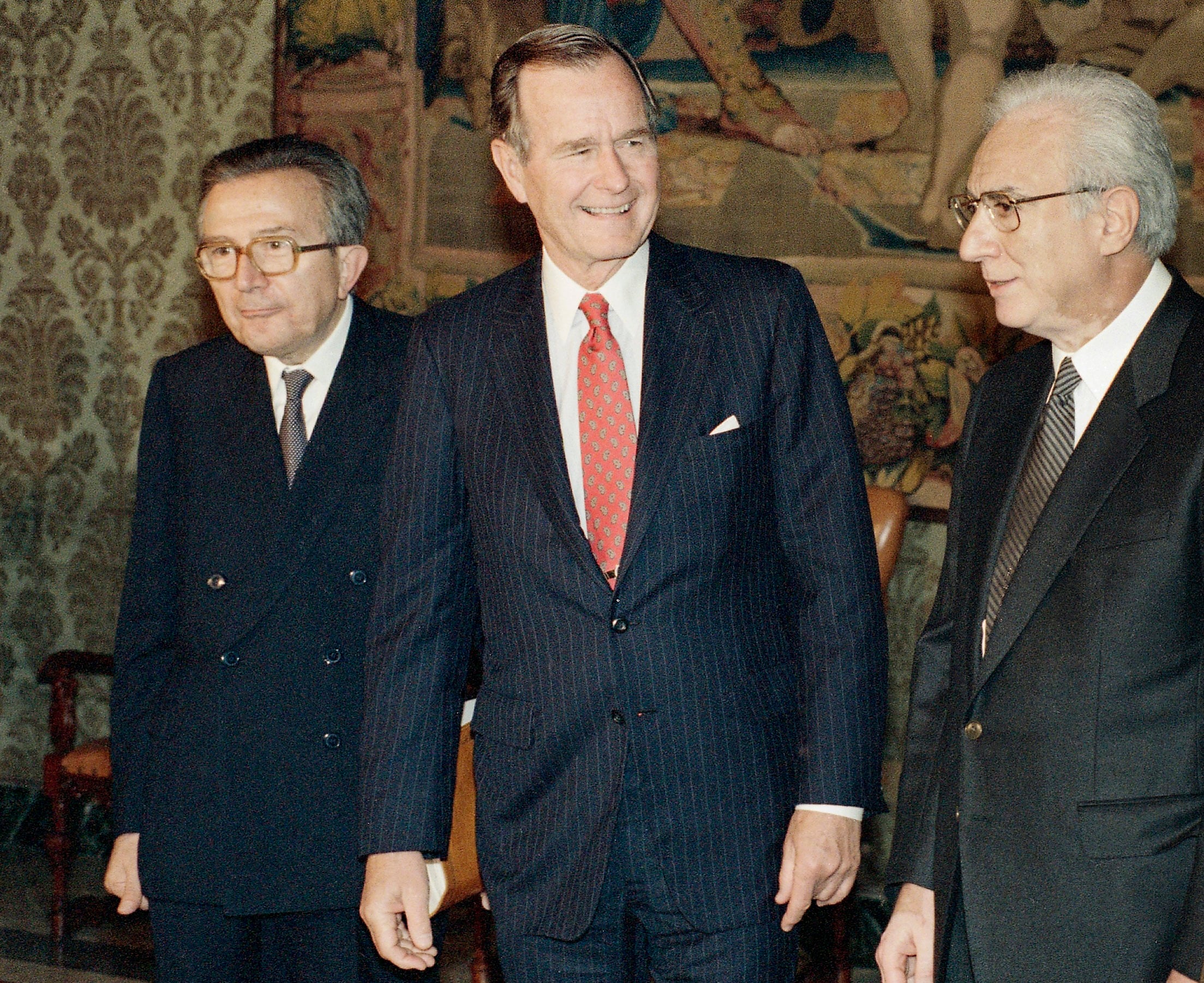 kosigka-mpoys-antreoti.jpg Κοσίγκα-Μπους-Αντρεότι