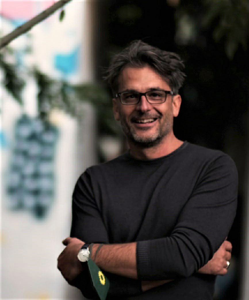 whatsapp_image_2021-09-02_at_15.50.06.jpeg Ο Κώστας Κοσμάς στο Βερολίνο μοιράζει προεκλογικά φυλλάδια