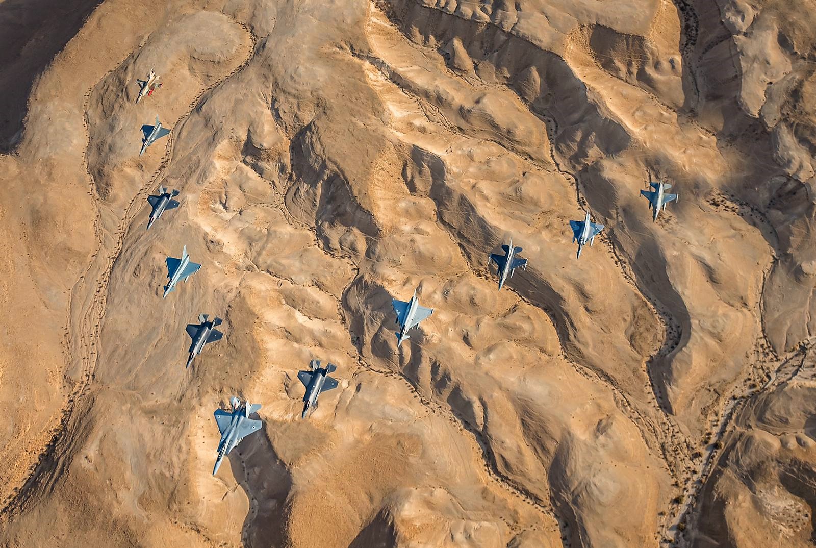 3305907.jpg 3305907.jpg