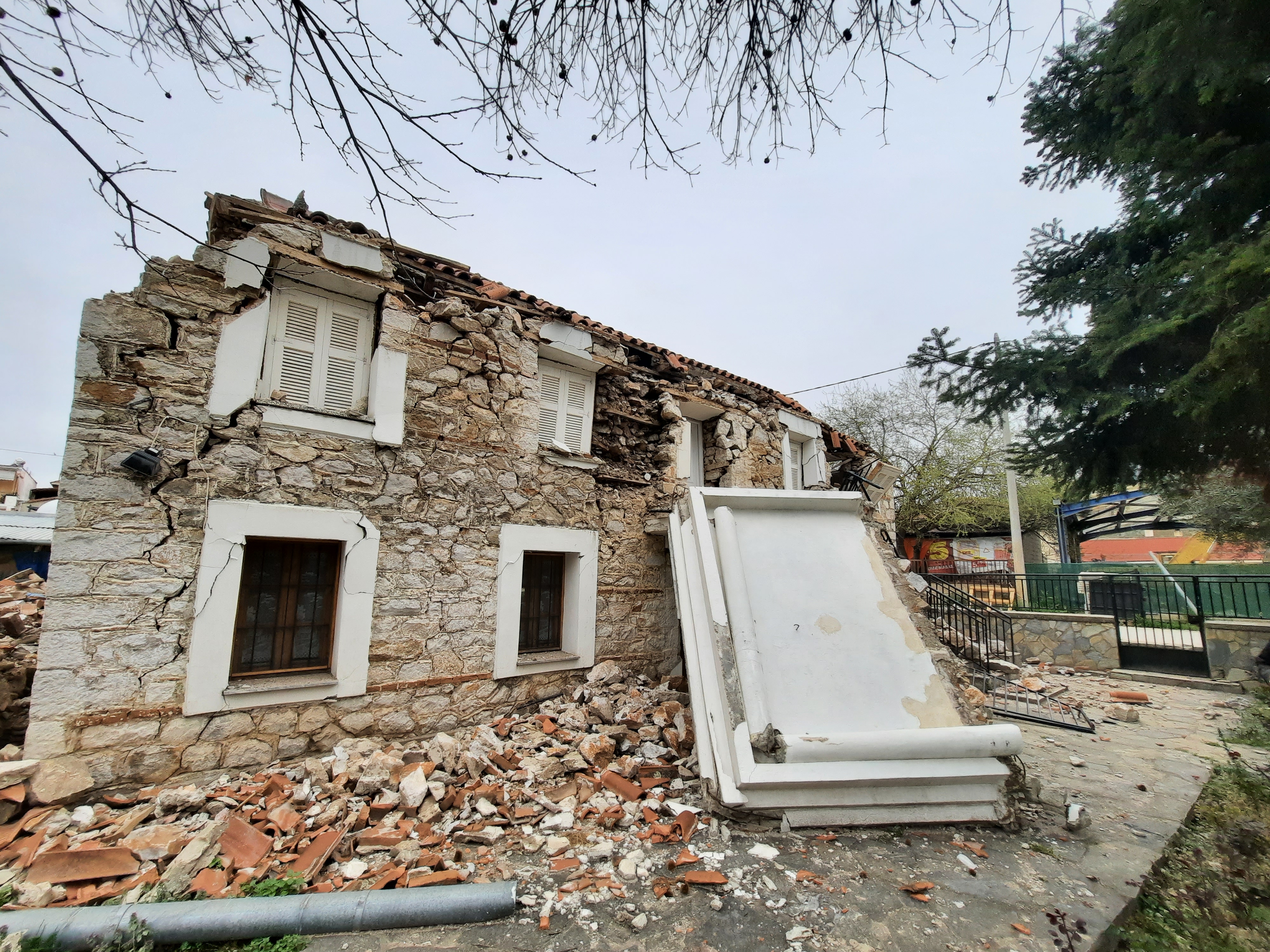 Οι περιορισμένες σεισμικές απώλειες δεν δικαιολογούν εφησυχασμό