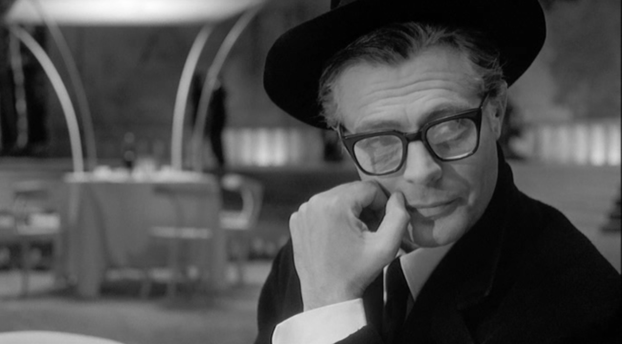 otto_o_mezzo_fellini_bw_2.png