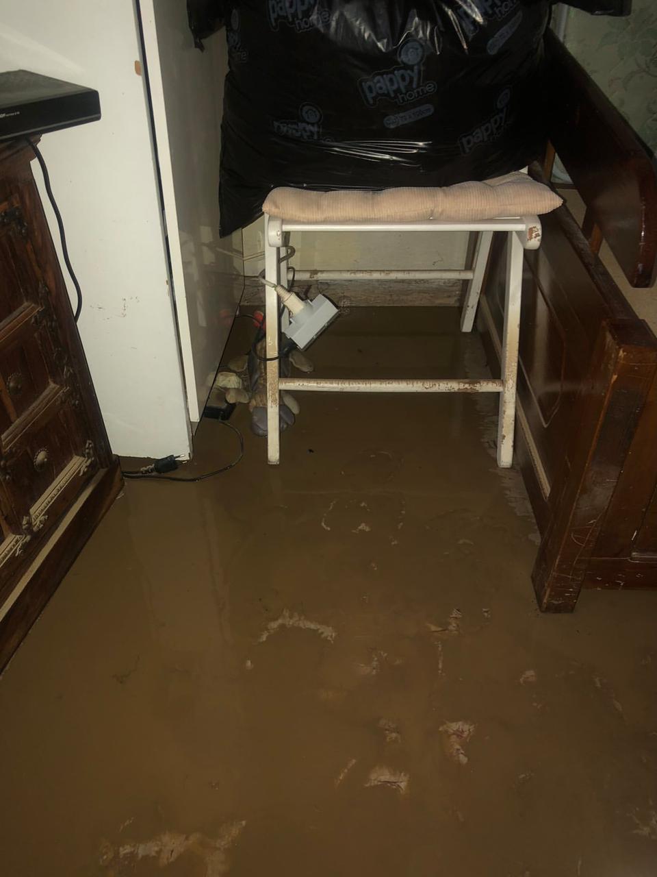 whatsapp_image_2021-10-15_at_15.47.34.jpeg whatsapp_image_2021-10-15_at_15.47.34.jpeg