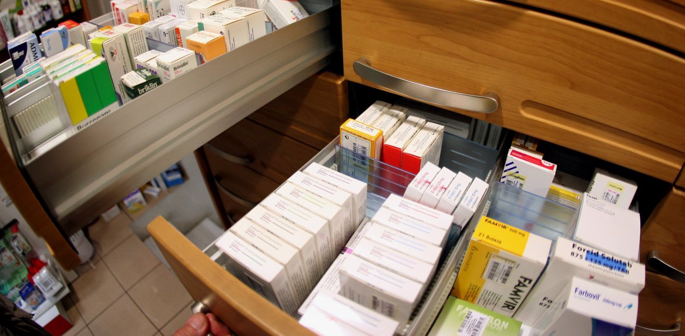 Φαρμακεία: Αδειασαν τα ράφια από γνωστά φάρμακα - Καταγγελίες για ελλείψεις