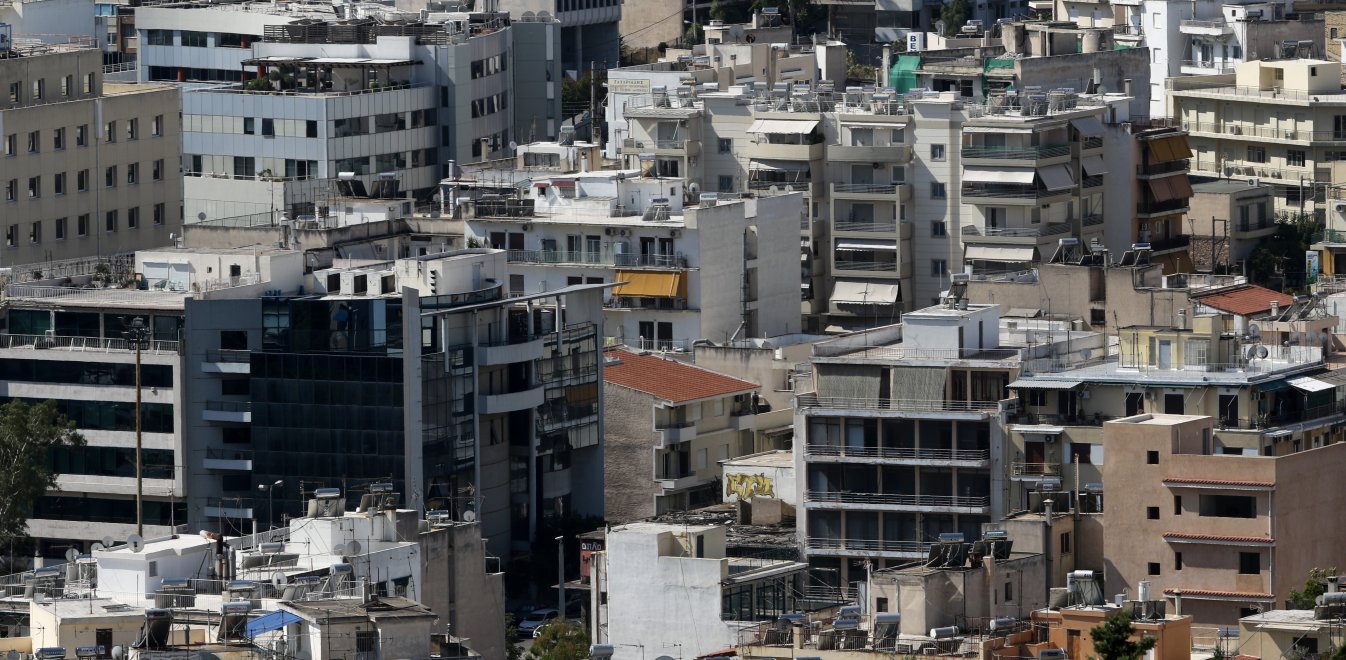 Έρευνα: Σε τι σπίτια μένουν οι Έλληνες σε Αθήνα και Θεσσαλονίκη