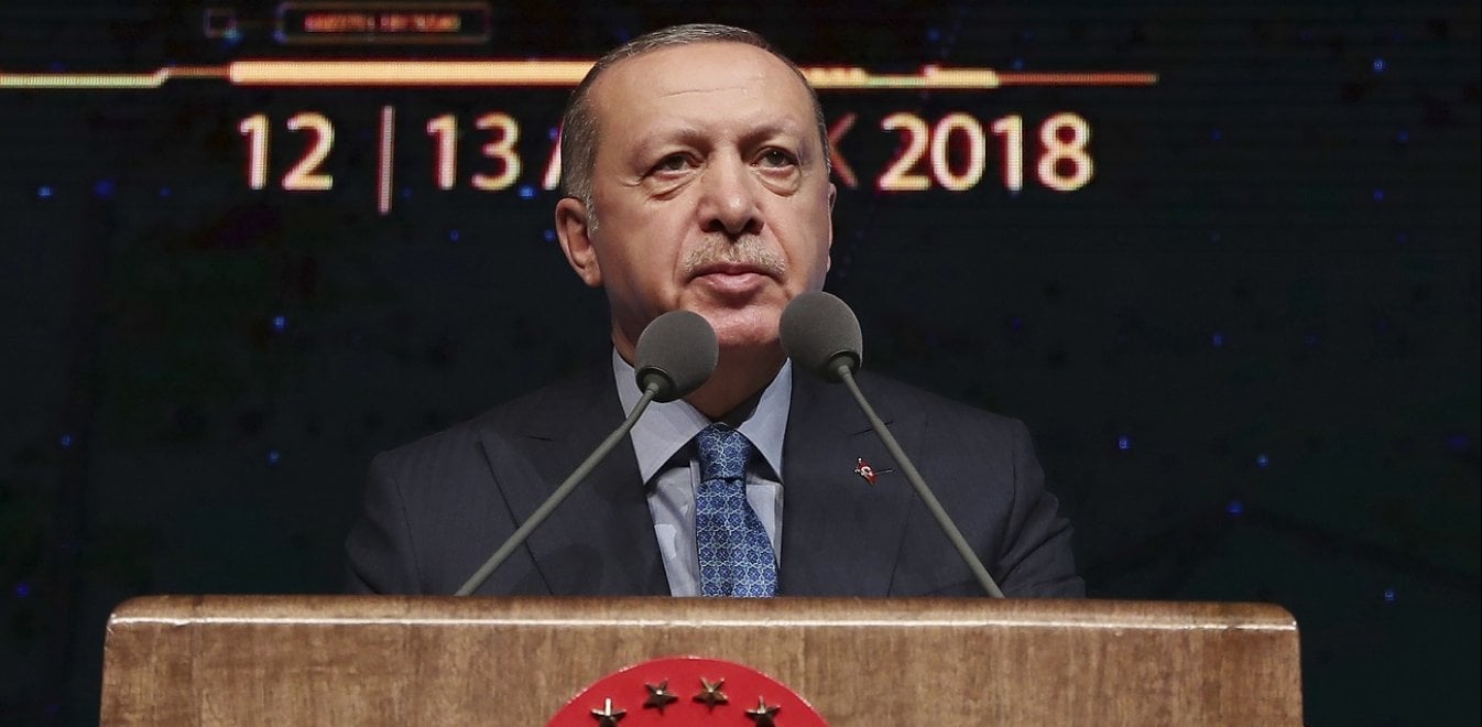 Ο Ερντογάν αναζητεί «τους διεθνείς χορηγούς του δικτύου Γκιουλέν»
