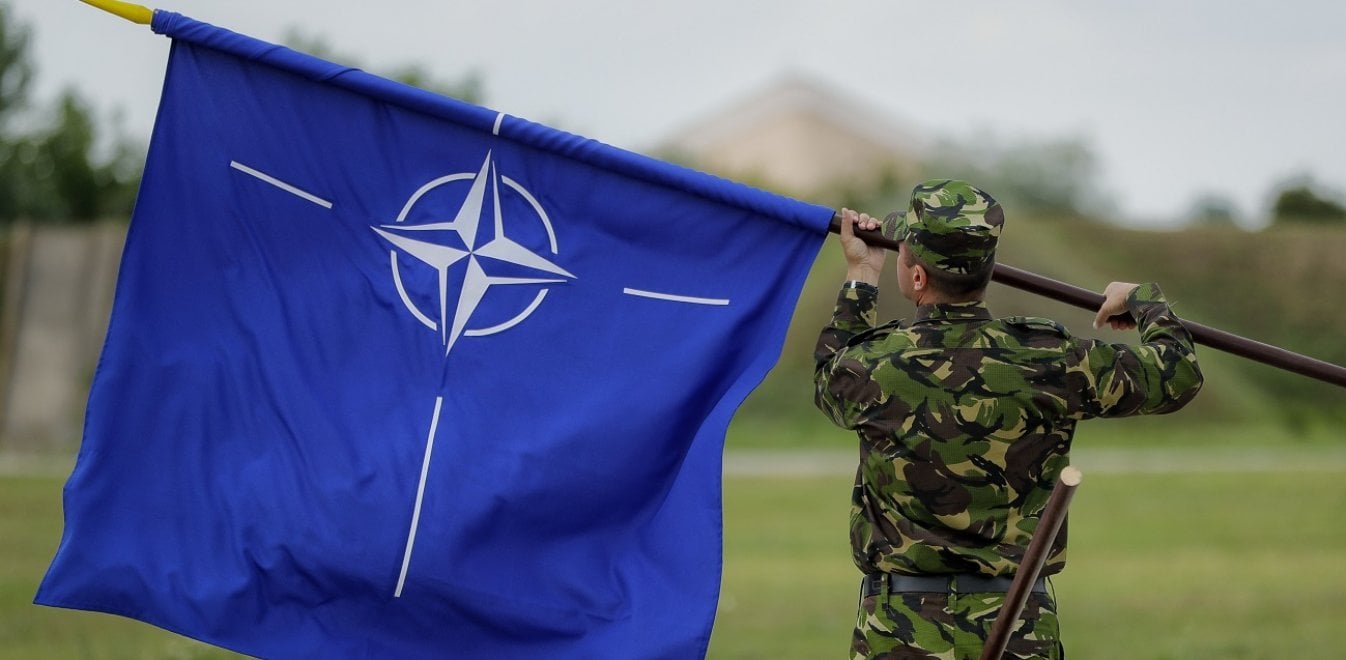 Αποχώρηση-διαμαρτυρία από συνεδρίαση του ΝΑΤΟ - Τι καταγγέλλει η ελληνική αποστολή