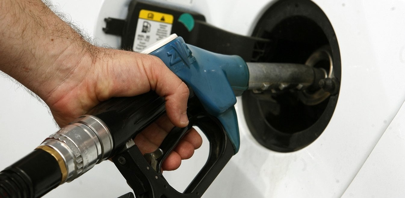 Φοροδιαφυγή και λαθρεμπόριο πραγματοποιεί ένα στα τρία βενζινάδικα