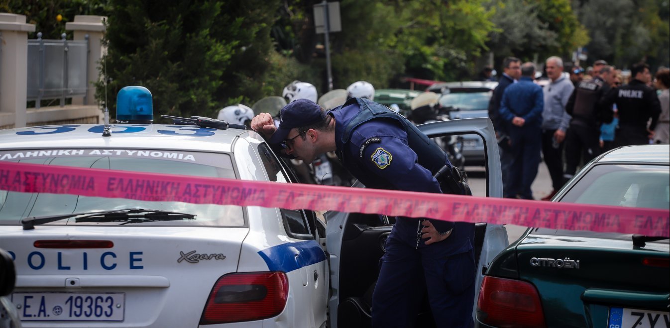 ÎοÏÏ
δαλλÏÏ: ÎηÏÏεία-μÏ
ÏÏήÏιο Ïε μεÏαÏοÏική με Îναν νεκÏÏ