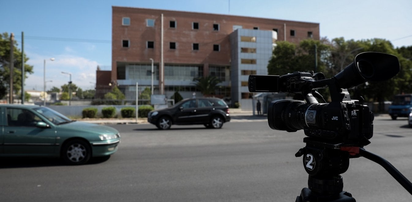 Δραπέτες Μεταγωγών: Αυτοί είναι οι διάλογοί τους με τον φρουρό της ΕΛ.ΑΣ