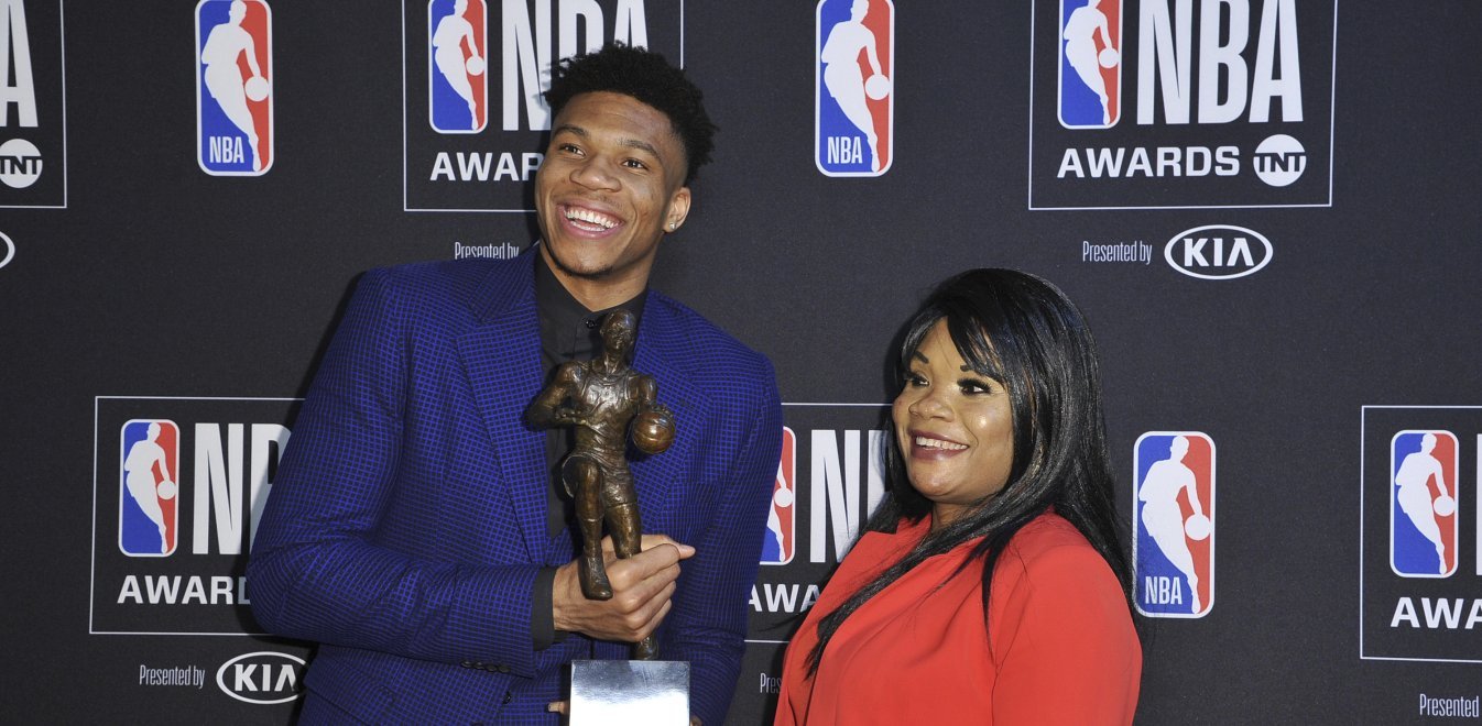 Γιάννης Αντετοκούνμπο: Κι επίσημα MVP στο ΝΒΑ! | Έθνος