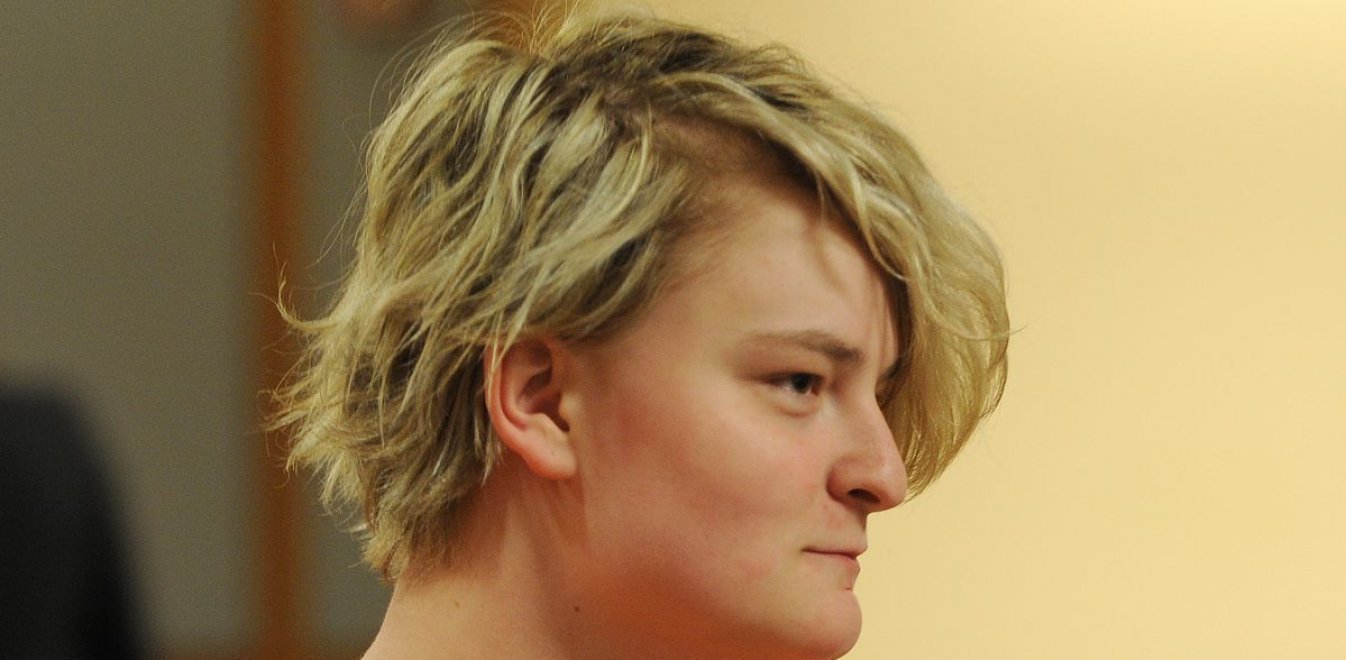 ÎÎ»Î¬ÏÎºÎ±: 19ÏÏÎ¿Î½Î· Î¼Îµ Î½Î¿Î·ÏÎ¹ÎºÎ® ÏÏÏÎ­ÏÎ·ÏÎ· Î´Î¿Î»Î¿ÏÎ¿Î½Î®Î¸Î·ÎºÎµ Î±ÏÏ ÏÎ·Î½ ÎºÎ±Î»ÏÏÎµÏÎ® ÏÎ·Ï ÏÎ¯Î»Î·