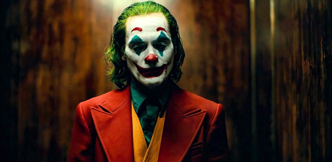 Joker H Elas Eisballei Sta Sinema Kai Bgazei Ektos Toys Anhlikoys 8eates E8nos