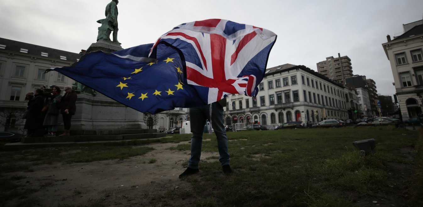Brexit: Αδιάλλακτο το Ηνωμένο Βασίλειο ετοιμάζεται για μπρα ντε φερ με την ΕΕ