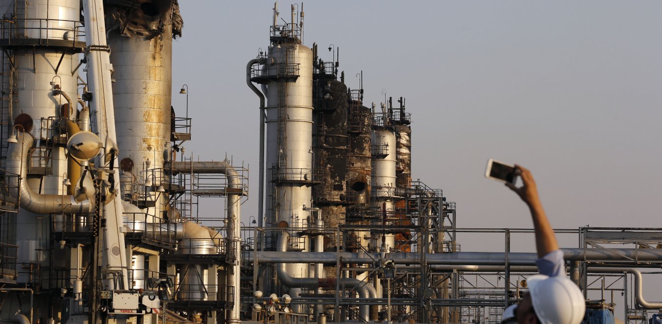 Το «κραχ» του πετρελαίου πλήττει τις μετοχές στις διεθνείς αγορές