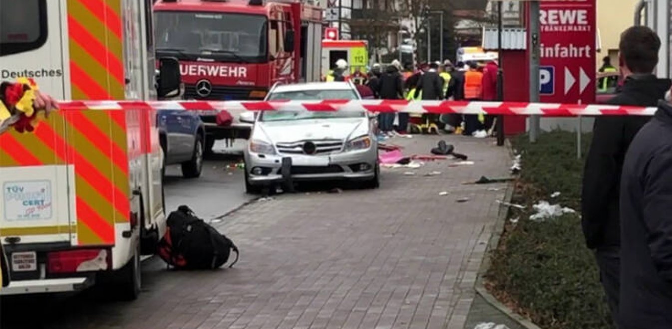 Γερμανία: Αυτοκίνητο έπεσε εσκεμμένα σε θεατές καρναβαλικής παρέλασης