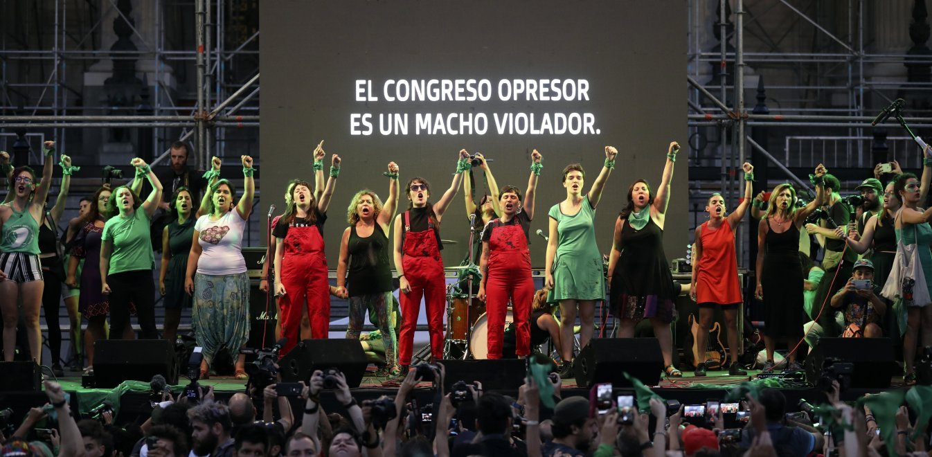 Οι γυναίκες στη Λατινική Αμερική μάχονται ενάντια στην έμφυλη βία και για το δικαίωμα στην άμβλωση