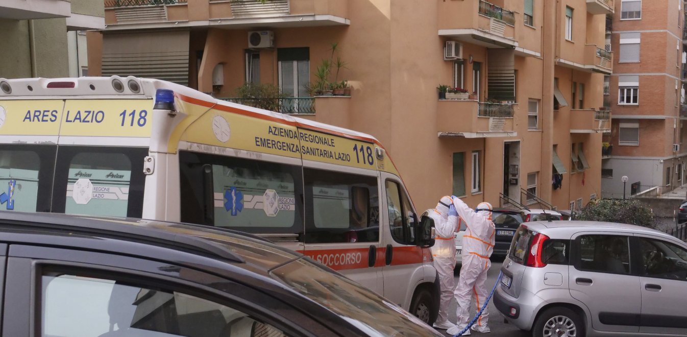 Ιταλία: Ο άντρας της πέθανε από κοροναϊό - Έμεινε με τη σορό του εγκλωβισμένη στο σπίτι