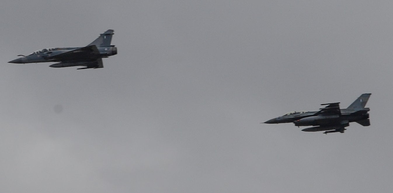 25η Μαρτίου: Θα σημάνουν οι καμπάνες στις 11 - «Παρέλαση» αεροσκαφών