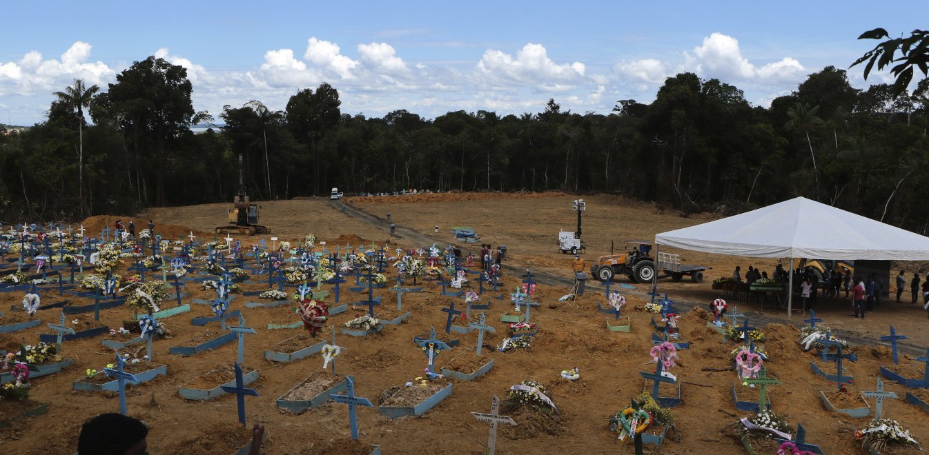 Βραζιλία: Πάνω από 3.000 οι νεκροί και ομαδικοί τάφοι - Ο Μπολσονάρου ενάντια στο lockdown
