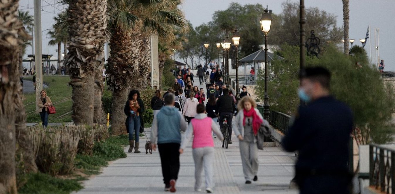 Από το lockdown στο recovery: Εξοδος σε 3 φάσεις και κατάργηση των SMS