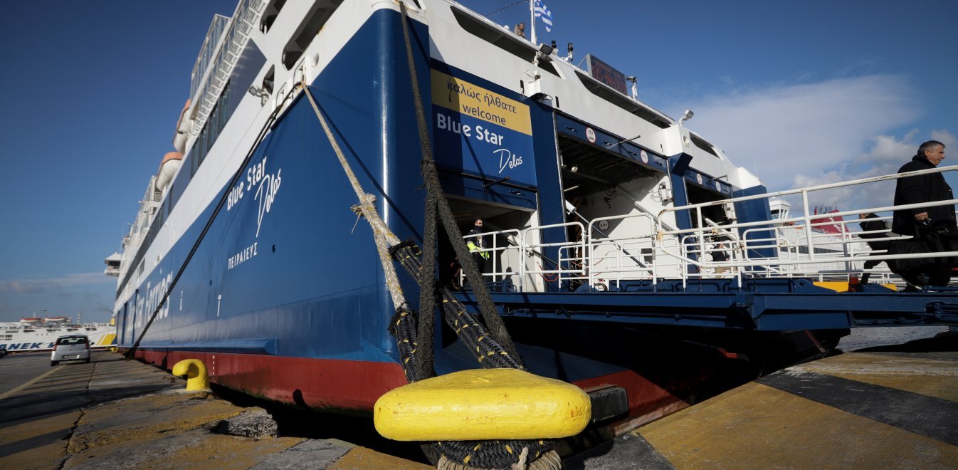 Τι αλλάζει στις μετακινήσεις με πλοία, αεροπλάνα, τρένα και ΚΤΕΛ