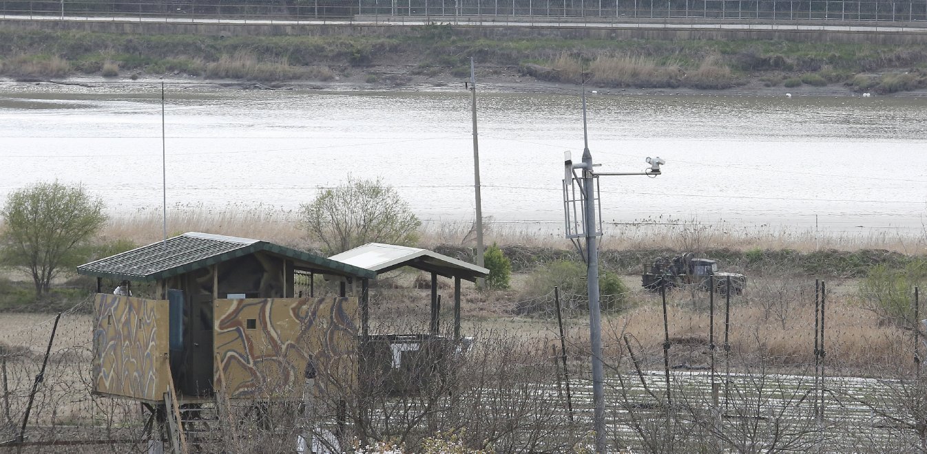 Ανταλλαγή πυρών ανάμεσα στη Βόρεια και τη Νότια Κορέα στα σύνορα