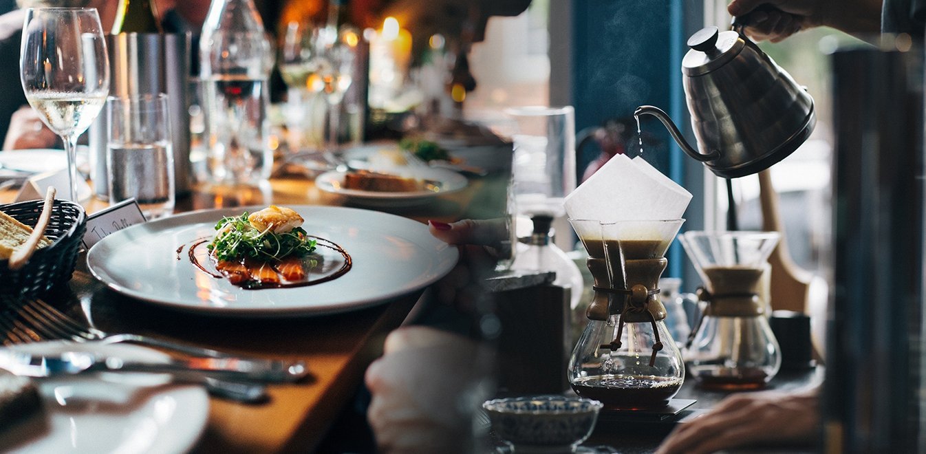 Την 1η Ιουνίου το «restart» στην εστίαση - Απαλλαγή από επιπλέον δημοτικά τέλη