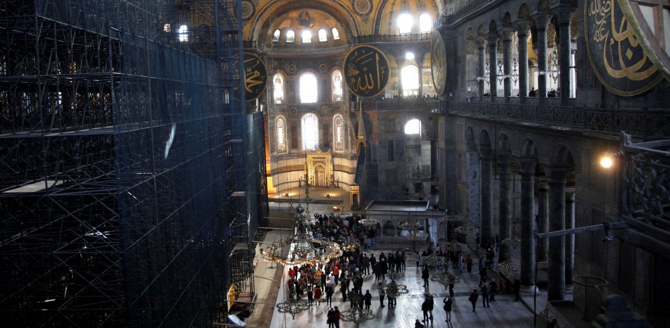 Διαπρεπείς Τούρκοι νομικοί, Θεολόγοι: Αντίθετη με το Ισλάμ η μετατροπή ναού σε τζαμί