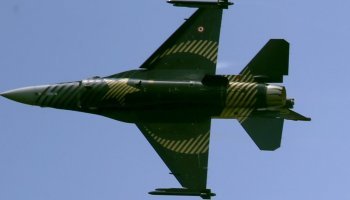 Πακιστάν, αεροπλάνο