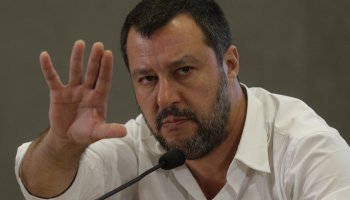 Σαλβίνι αγριεμένος