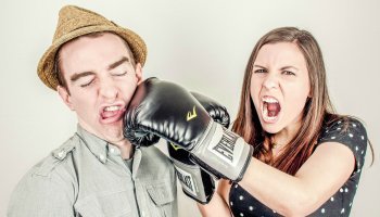 Σκορπιοί, Υδροχόοι, Παρθένοι όταν ερωτεύονται: Αγώνας μποξ για γερά νεύρα