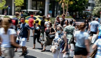 Έρχεται το τέλος του κορωνοϊού; Πότε και τι θα σημάνει την λήξη πανδημίας  Πηγή: https://www.skai.gr/news/health/vatopoulos-skai-erxetai-to-telos-tou-koronoiou-ti-tha-simanei-tin-liksi-pandimias Follow us: @skaigr on Twitter | skaigr on Facebook | @skaigr on InstagramΈρχεται το τέλος του κορονοϊού; Πότε και τι θα σημάνει την λήξη πανδημίας