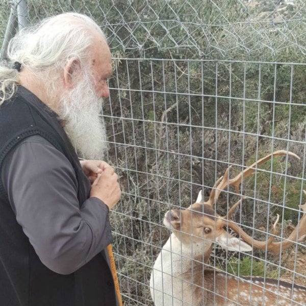 Ιερώνυμος: Το καλοκαιρινό ησυχαστήριο του Αρχιεπισκόπου στη Βοιωτία