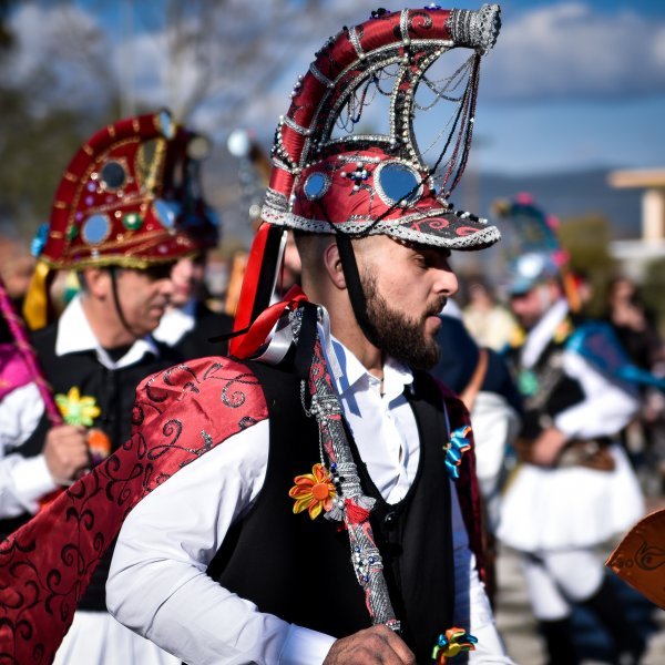 Παραδοσιακά Χριστούγεννα με έθιμα από όλη την Ελλάδα 