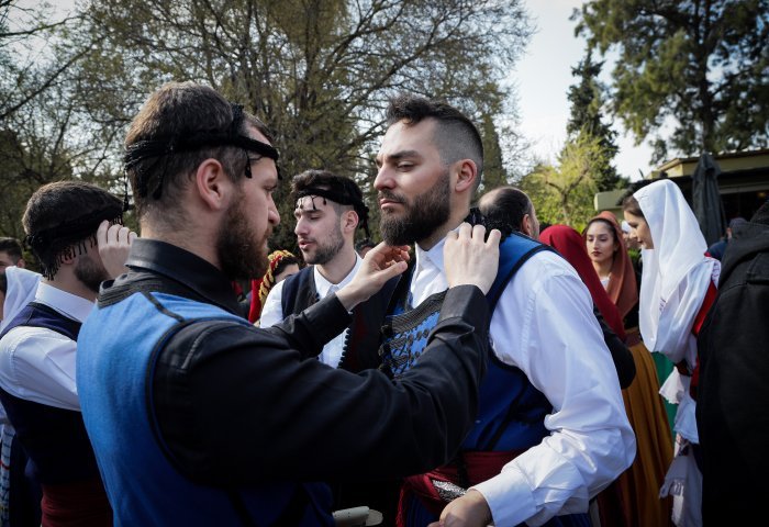 Ολοκληρώθηκε η μαθητική παρέλαση με προσαγωγές και συνθήματα (pics & vid)