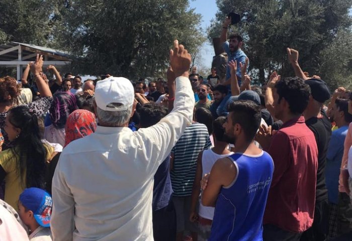 Μυτιλήνη: Διαδήλωση προσφύγων στο Καρά Τεπέ για τον δικό τους Stavros (pics + vid)