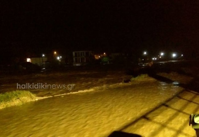 Χαλκιδική - Γηρυόνης: Πλημμύρες σε σπίτια σε Ιερισσό και Ολυμπιάδα (pics)